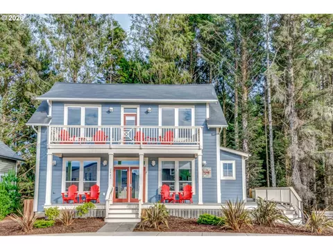 2442 SW Dune Ave, Lincoln City, OR 97367
