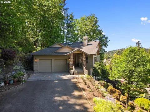 Exterior - 4617 SE Honors Pl, Gresham, OR 97080 photo 8 of 9