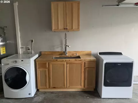 Other - 3960 Virginia Ave, Springfield, OR 97478 photo 2 of 5