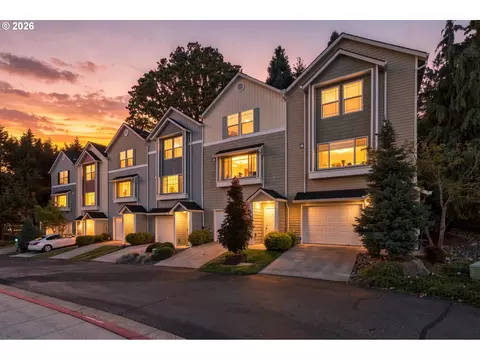2208 NE 141st Way, Vancouver, WA 98686