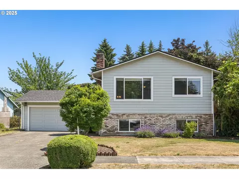 704 SE 207th Ave, Gresham, OR 97030