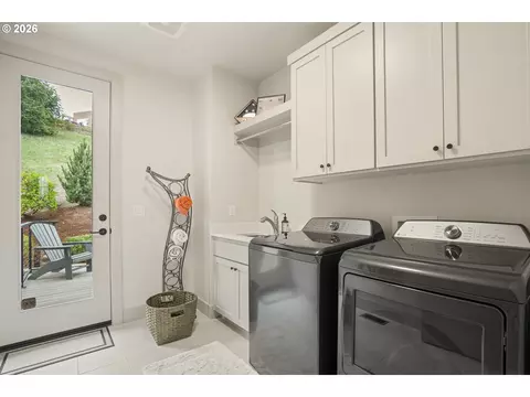 Other - 1191 Lantern Ln, Eugene, OR 97401 photo 4 of 7