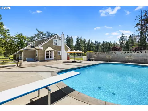 Exterior - 1631 Glenbrook Loop Rd, Riddle, OR 97469 photo 4 of 13