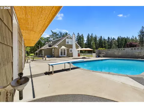 Exterior - 1631 Glenbrook Loop Rd, Riddle, OR 97469 photo 5 of 13