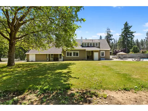 Exterior - 1631 Glenbrook Loop Rd, Riddle, OR 97469 photo 7 of 13