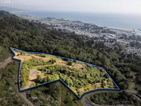 crown terrace rd, Brookings, OR 97415