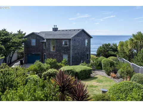 8566 NW Coast Rd, Seal Rock, OR 97376
