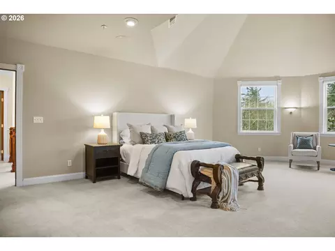 Bedroom - 1407 SW Walters Dr, Gresham, OR 97080 photo 4 of 6