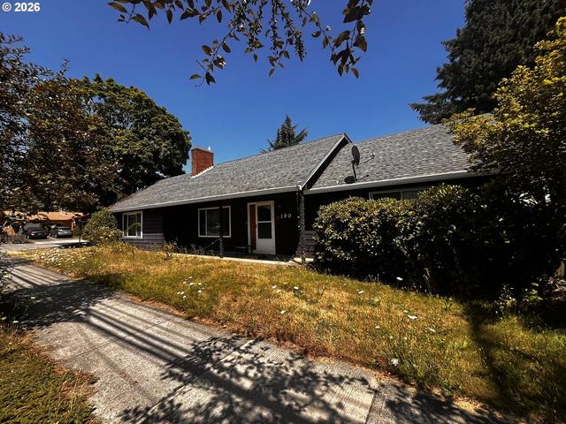 190 NE 28th Ave, Hillsboro, OR 97124
