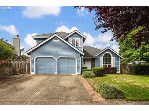 2114 Silhouette St, Eugene, OR 97402