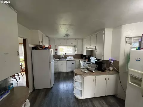 1022 Horn Ln, Eugene, OR 97404 photo 6