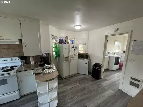 1022 Horn Ln, Eugene, OR 97404 photo 7