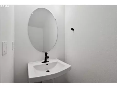 3704 SW 40th St, Gresham, OR 97080 photo 9