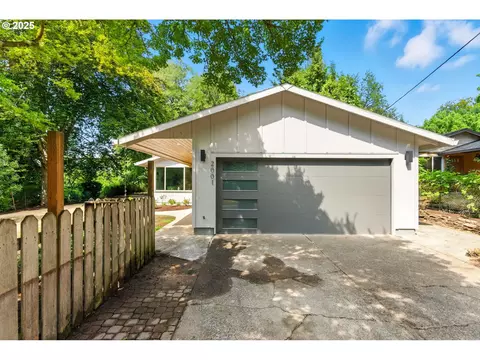 2001 SE Sparrow St, Milwaukie, OR 97222