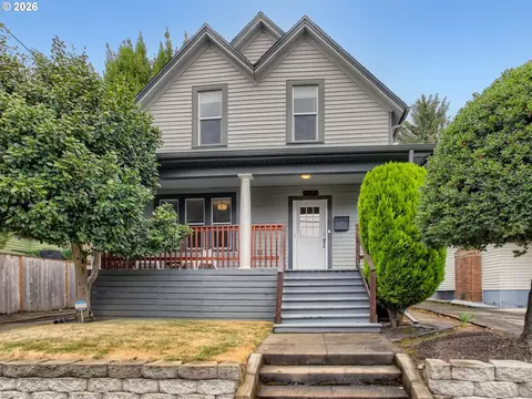 121 NE Knott St, Portland, OR 97212