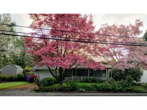 950 SE Roberts Ave, Gresham, OR 97080