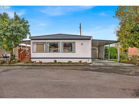 4400 SE Roethe Rd #4, Milwaukie, OR 97267