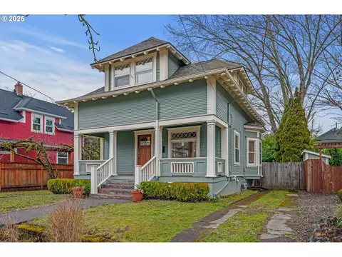 3825 SE Yamhill St, Portland, OR 97214