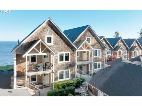 3972 Sunset Blvd #D101, Seaside, OR 97138