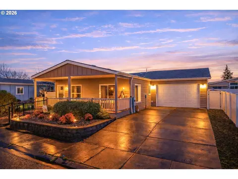 721 Oriental Ct, Molalla, OR 97038