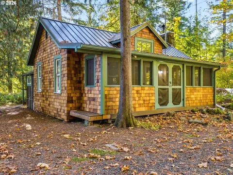 Exterior - 21820 Ez Ln, Rhododendron, OR 97049 photo 2 of 15