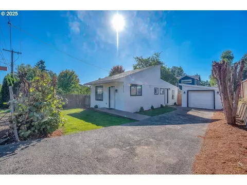 125 SE 52nd Ave, Portland, OR 97215