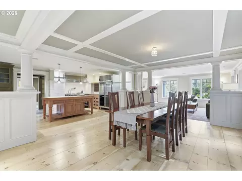Dining - 58945 E Highway 26, Sandy, OR 97055 photo 3 of 3