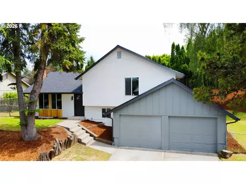 9905 NW 4th Ave, Vancouver, WA 98685