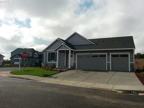 430 S Elm St, Yamhill, OR 97148