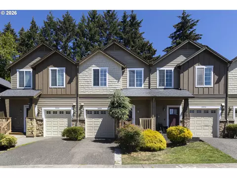 20028 Berge View Ave, Oregon City, OR 97045