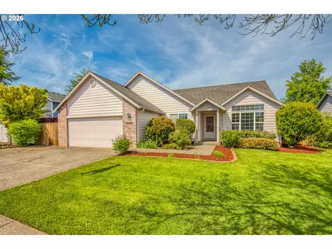 15085 Spyglass Ln, Oregon City, OR 97045