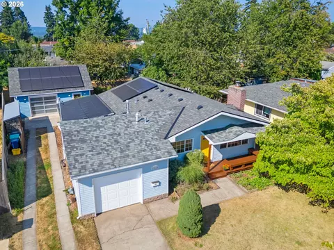 11825 NE Morris St, Portland, OR 97220