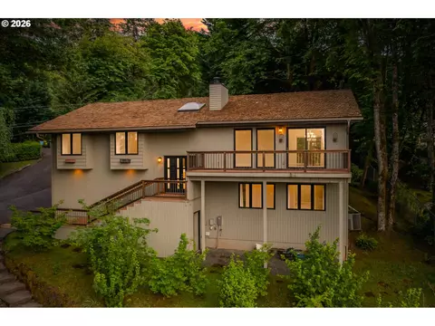 1610 Lee St, Lake Oswego, OR 97034