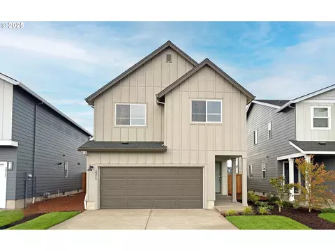 2219 Sawtelle Dr, Woodburn, OR 97071