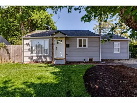 320 26th St, Springfield, OR 97477