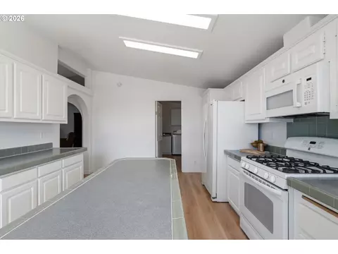 3220 Crescent Ave #66, Eugene, OR 97408 photo 16