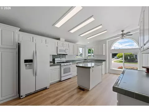 3220 Crescent Ave #66, Eugene, OR 97408 photo 2