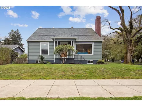 7906 N Foss Ave, Portland, OR 97203