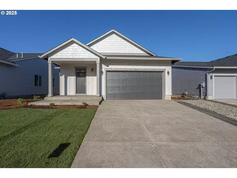 705 Tigerlily St, Silverton, OR 97381