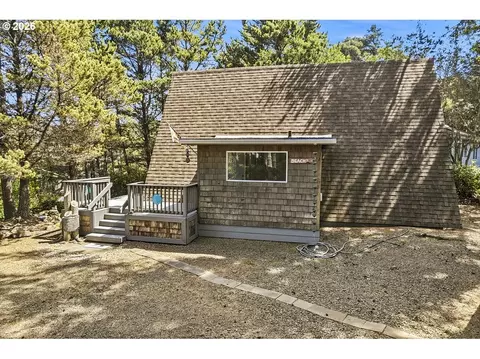 Exterior - 5980 El Mar Ave, Lincoln City, OR 97367 photo 4 of 9
