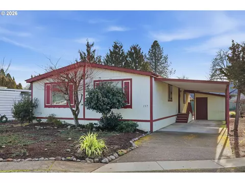 1199 N Terry St #137, Eugene, OR 97402