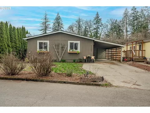31760 NW Meadow Dr, North Plains, OR 97133