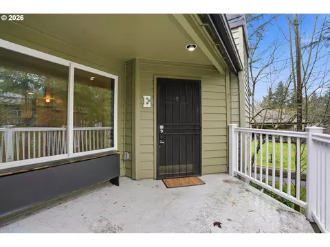 5059 Foothills Dr #E, Lake Oswego, OR 97034