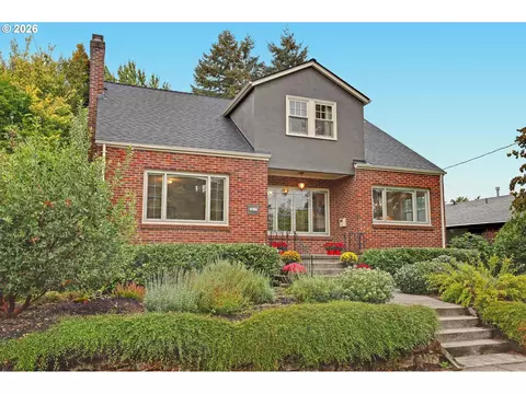 2635 SE 14th Ave, Portland, OR 97202