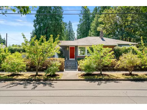 2908 NE Holman St, Portland, OR 97211