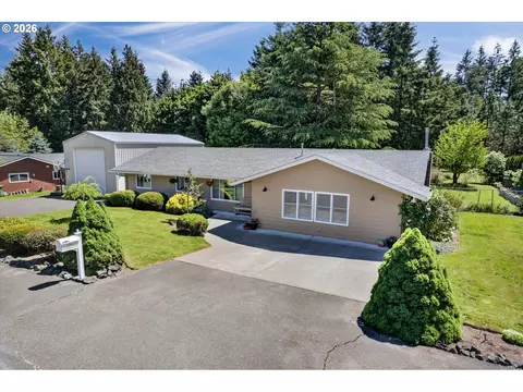 33892 Shamrock Ln, Scappoose, OR 97056