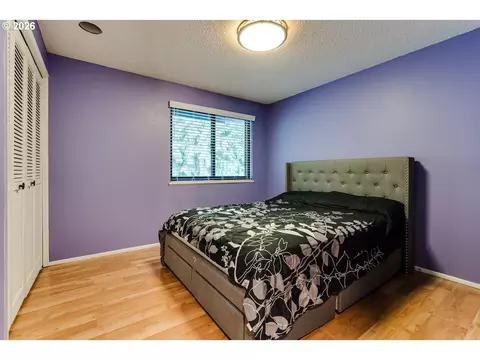 Bedroom - 1829 Russet Dr, Eugene, OR 97401 photo 4 of 4