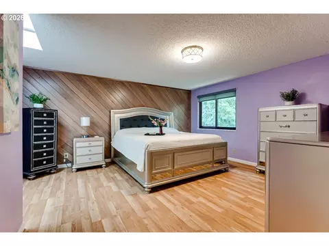 Bedroom - 1829 Russet Dr, Eugene, OR 97401 photo 1 of 4