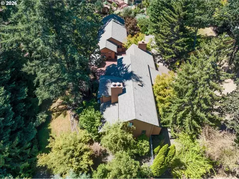 View/Area - 2310 Douglas Dr, Eugene, OR 97405 photo 1 of 2