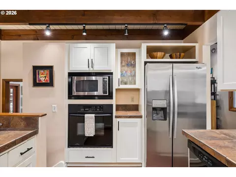 Kitchen - 2310 Douglas Dr, Eugene, OR 97405 photo 3 of 3